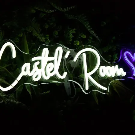 Castel *